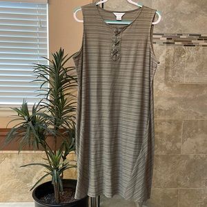 Liz Claiborne sleeveless dress, L